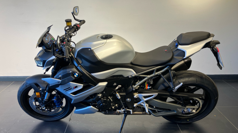BMW M 1000 R (25MY)